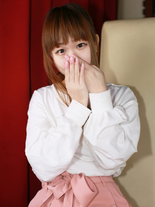 踊れ！チンチコリン・梅田店 きあら 25歳 T：148cm　B：82(C)　W：54　H：83